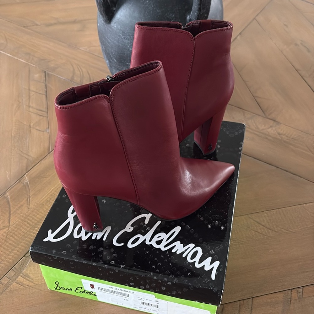 Sam Edelman Cabernet boots
